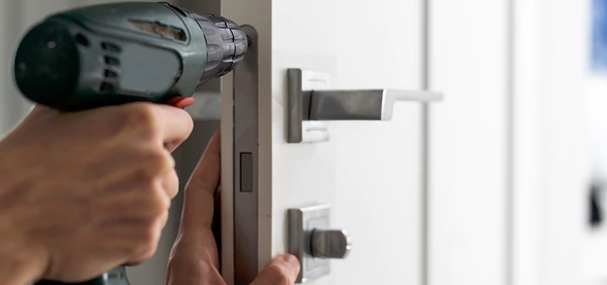 Locksmith For Lock Replacement Near Me in Bostonia, CA