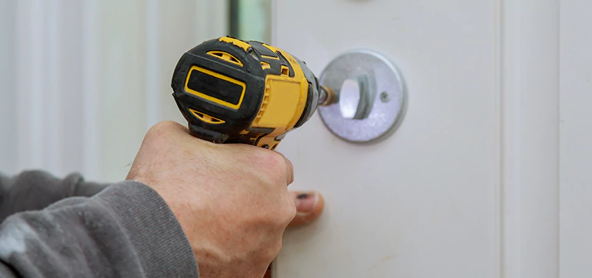 Street Locksmith For Smart Lock Repair in Bostonia, CA